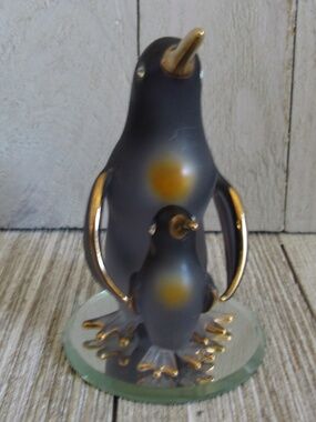 UG Blown Glass Penguin and baby 22k gold trim Figurine and reflective mirror